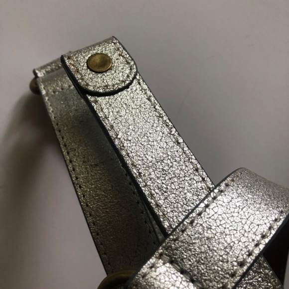 NWT Silver Leather Belt by Gap, MED - Picture 7 of 10